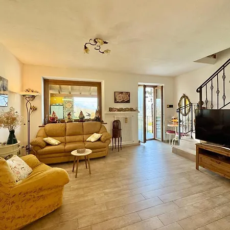 Perla Del Holiday home Colico