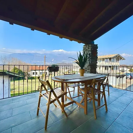 Perla Del Holiday home Colico
