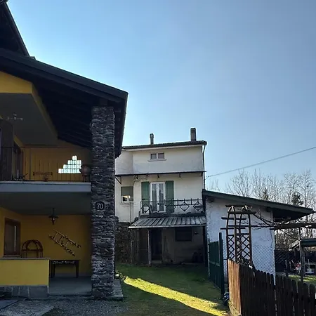 Perla Del Holiday home Colico